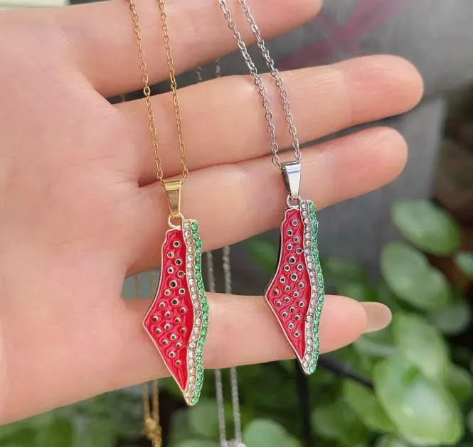 Qifei Großhandel neue Produkte Palästina Wassermelonen-Halsband Emaye Palestine Karte Halsband