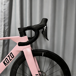 Vélo de route aérodynamique en fibre de carbone KOZO, vente en gros directe d'usine, 700C <span class=keywords><strong>Shimano</strong></span> <span class=keywords><strong>105</strong></span> 24 vitesses, frein à disque hydraulique, vélo de course léger, OEM - Product Image 2