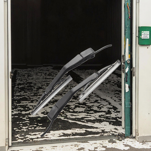 Spazzola <span class=keywords><strong>Tergicristallo</strong></span> <span class=keywords><strong>Posteriore</strong></span> di Alta Qualità in Gomma Naturale con Struttura a Osso per <span class=keywords><strong>BMW</strong></span> <span class=keywords><strong>X3</strong></span> E83 - Product Image 3