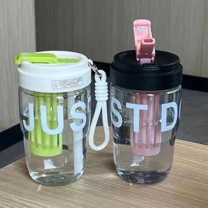 Taza de Doble Pared con Pajita y Asa, Linda y Portátil, de Plástico, para Té, Ideal para Niñas y Estudiantes - Product Image 2