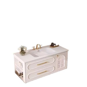 Mueble de baño clásico blanco con lavabo de cerámica y espejo curvo de estilo tradicional - Product Image 6