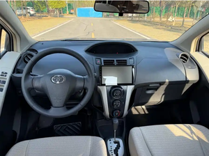 Toyota Yaris 1.6E 2011 Usado, Económico y Popular, Versión Auto Charm, Hatchback Compacto, Bajo Costo de Mantenimiento, Ideal para Viajes Diarios - Product Image 6