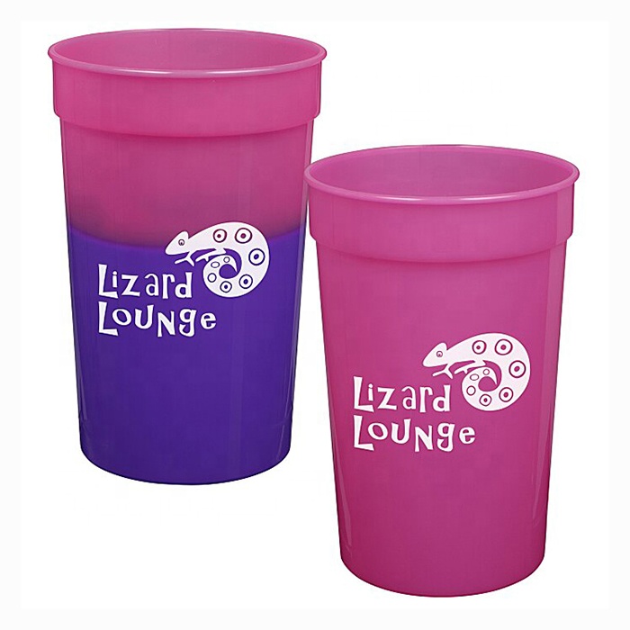 Высококачественный рекламный продукт на заказ, пластиковая стадионная цветная чашка настроения