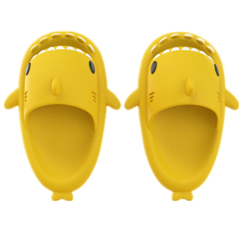 Dropshipping Custom Logo 2021 Kids EVA Slippers Lovely Shark Shape Slides Outdoor Shoes Children Lightweight Cartoon Slipper
