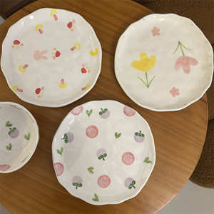乐益8寸陶瓷盘韩版手绘不规则Ins花可爱环保蛋糕盘 - Product Image 1