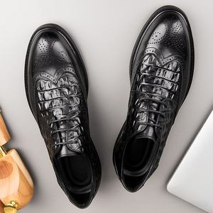 Nouvelles chaussures de luxe pour hommes 2026 - Chaussures habillées en cuir de haute qualité de créateur avec texture en cuir tendance - Product Image 3