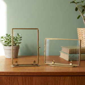 Cadre de miroir rectangulaire en laiton, support de table vertical, cadre métallique réfléchissant spécial - Product Image 1