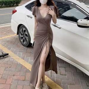 <span class=keywords><strong>ชุด</strong></span>เดรสเซ็กซี่สำหรับผู้หญิง ดีไซน์จับจีบช่วงชายกระโปรง พร้อมเข็มขัดรัดเอวแบบปรับได้ เหมาะสำหรับใส่ไปงานปาร์ตี้ - Product Image 6