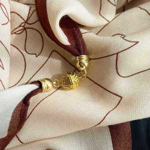 Women's Square Scarf Silk Blend 71-80 Polyester Spring 2026 Magnetic Snap Neck Warmer Fresh Sweet Style Hangzhou Made - Product Image 3