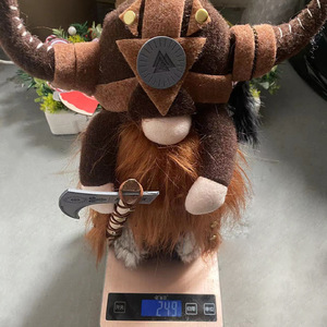 Chaude Pas Cher Viking <span class=keywords><strong>Guerrier</strong></span> Gnome Gladiateurs Décorations Viking Thème Trolls Elfes Viking <span class=keywords><strong>Guerrier</strong></span> En Peluche Gnome Poupée Ornement De Vacances - Product Image 6