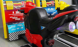 Machine <span class=keywords><strong>de</strong></span> jeu <span class=keywords><strong>de</strong></span> course <span class=keywords><strong>de</strong></span> <span class=keywords><strong>moto</strong></span> et <span class=keywords><strong>de</strong></span> voiture <span class=keywords><strong>de</strong></span> luxe à monnayeur Manx TT <span class=keywords><strong>SuperBike</strong></span> VR Ride 2 places 110/220V Métal Plastique Espagnol Anglais - Product Image 5