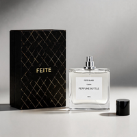 Flacon de parfum plat de 50 ml, design personnalisé, flacon de parfum en verre vide haut de gamme avec boîte d'emballage et bouchon magnétique