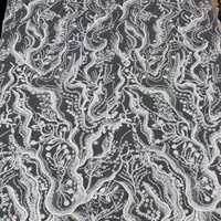 Tissu en dentelle brodée 3D de luxe avec perles et paillettes pour robe de mariée