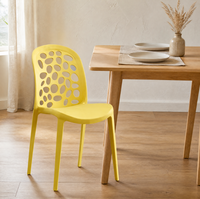 Chaise de salle à manger en plastique PP moulé empilable, fabrication directe d'usine, OEM personnalisé, EN 16139 ANSI BIFMA X5.1, pour hôtel, restaurant, cantine, événement