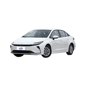 <span class=keywords><strong>Toyota</strong></span> <span class=keywords><strong>Corolla</strong></span> 2026 de haute qualité, édition haut de gamme hybride 1.8L, moteur atmosphérique, pneus 225/45 R17, berline 4 portes 5 places - Product Image 1