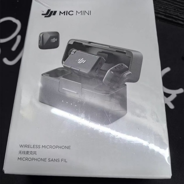Original DIJ Mini USB Condenser Microphone Kit 250m Wireless Transmission Range Dual-Channel Recording Onboard Memory-in Stock