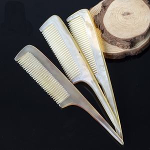 หวีฮอร์นสำหรับเด็กหวีสำหรับทำผมหวีเขาแพะธรรมชาติพร้อมหางแหลมสำหรับผมยาวสำหรับการนวดหนังศีรษะเพื่อการดูแลส่วนบุคคล - Product Image 2