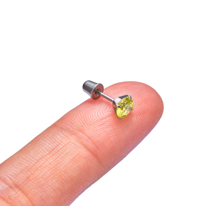 316L Acero inoxidable 20G Multicolor Cubic Zircon tornillo pendientes nariz Stud oreja cartílago Tragus Helix mujeres cuerpo Piercing joyería - Product Image 6