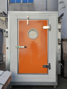 Enfriadores de puerta de eje giratorio especial de refrigeración, puerta completamente enterrada, aislamiento térmico de poliuretano, puerta de habitación fría con bisagras - Product Image 4