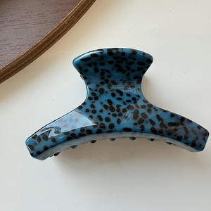 Pince à cheveux géométrique en acétate de 8 cm, de haute qualité, pour femme, idéale pour les bals de promo et les mariages - Product Image 4