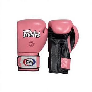 Dernier modèle de gants de boxe professionnels Fairtex rose et noir personnalisés en cuir véritable, respirants et anti-humidité - Product Image 1