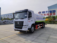 Camion pulvérisateur d'eau Dongfeng 4x2 de 12 m³ pour la suppression de la poussière de construction et le lavage des routes à vendre