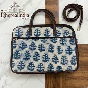 Bolso para portátil Indigo Buti, bolso de mensajero de oficina de algodón estampado a mano, bolso tote bohemio para el trabajo - Product Image 4