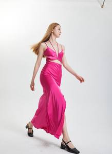 Abito estivo da donna personalizzabile in tessuto di alta qualità vestito Sexy lungo fino al pavimento con cinturino intagliato a tinta unita - Product Image 2