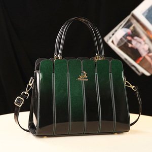 Newest Wholesale Women Bags Designer Fashion Shoulder Bags Hot Selling Trends Bags Luxury Women's <b>Handbags</b> for Ladies Tote Bags - Product Image 3