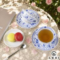 Ensemble de 2 tasses à thé et soucoupes en porcelaine bleue à motifs floraux, bord doré, style vintage, en céramique blanche, pour le thé de l'après-midi à la maison, cadeau
