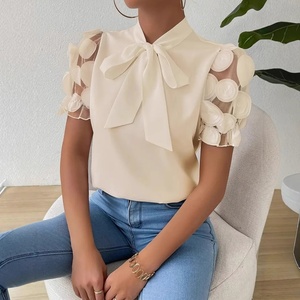 Blusas para Mujer Tallas S-2XL, Blusa Moderna <span class=keywords><strong>con</strong></span> Cuello Redondo y Parches de Malla, Manga Corta <span class=keywords><strong>con</strong></span> Lazo en el Cuello, Tops de Manga Corta, Camisetas - Product Image 3