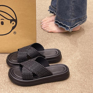 Sandales d'été personnalisées pour femmes, style INS, à bout ouvert, plateforme, antidérapantes, respirantes, vente en gros pour la maison - Product Image 4