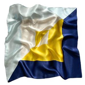 Écharpes carrées <span class=keywords><strong>de</strong></span> luxe vintage en soie 100% à imprimé floral pour femmes, accessoires fantaisie pour le cou, vente en gros - Product Image 6