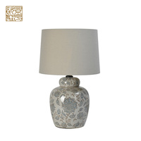 Nouvelle lampe de table électrique en céramique moderne à motif floral bleu avec abat-jour en forme de tambour pour la décoration du bureau et de la salle d'étude