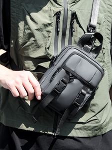 Sac à bandoulière tactique multi-poches en cuir PU personnalisé avec porte-bouteille, sac latéral de luxe pour homme, randonnée - Product Image 5