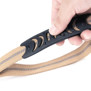 Laisse élastique pour chien de taille moyenne à grande, avec absorption des chocs, deux poignées, laisse robuste avec clip de sécurité pour voiture - Product Image 5