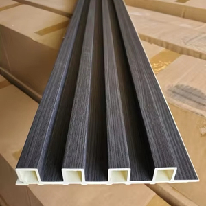 Pannelli murali in PVC impermeabili a prova di fuoco WPC scanalati pannelli per interni decorativi WPC rivestimento della parete interna