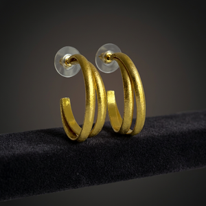 Brass Handmade Gold Plated Drop <b>Earrings</b> with <b>Pearl</b> <b>and</b> <b>Diamond</b> for Party Wedding Gift - Product Image 4