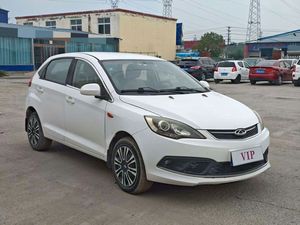 Voiture d'occasion Chery Fengyun2 Édition Confort Blanche <span class=keywords><strong>2016</strong></span> 2017 2018 à Prix de Gros – Exportation au Ghana - Product Image 2