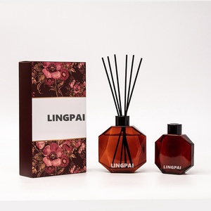 Tùy Chỉnh Sang Trọng 100Ml 150Ml <span class=keywords><strong>200Ml</strong></span> Tinh Dầu Hương Liệu Hương Thơm Khuếch Tán Chai Rỗng Hổ Phách Thủy Tinh <span class=keywords><strong>Reed</strong></span> Nước Hoa Khuếch Tán Chai - Product Image 1