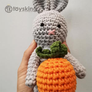 玩具手工制作的复活节Amigurumi毛绒睡眠兔子毛绒钩针兔胡萝卜婴儿礼品套装来自玩具 - Product Image 2