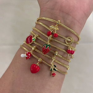 <span class=keywords><strong>Bracelet</strong></span> à breloques fleur de cerisier fleur d'amour fraise rouge émail doré avec chaîne serpent <span class=keywords><strong>Bracelet</strong></span> pomme fruit - Product Image 1