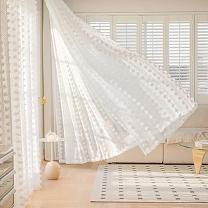 XinLan all'ingrosso colore solido Jacquard <span class=keywords><strong>tende</strong></span> trasparenti Voile bianco <span class=keywords><strong>con</strong></span> 3D palla di velluto Design per soggiorno - Product Image 1