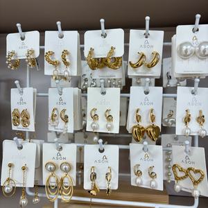 Customizable Women 18k Gold Plated Stainless Steel Huggie <b>Earrings</b> Hypoallergenic Jewelry Screw <b>Twisted</b> C-shape <b>Hoop</b> <b>Earrings</b> - Product Image 4