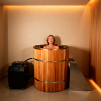 Baignoire à glace commerciale en cèdre rouge FSC et acier inoxydable 304 avec refroidisseur WiFi 1HP, spa extérieur moderne pour hôtels et salles de sport