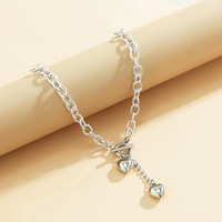 Collier Quotidien à Chaîne Épaisse avec Pendentif Cœur et Pompons pour Femme, Accessoire Tendance pour Dames, Bijou de Mode, Cadeau Féminin
