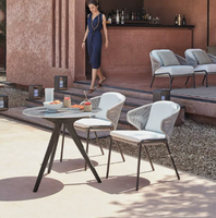 Ensemble de salle à manger de jardin en aluminium rectangulaire de haute qualité, style moderne et luxueux pour villas, hôtels et patios