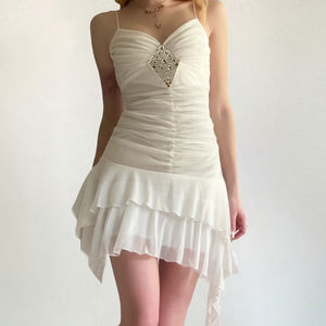 ชุดเดรสสไตล์ฝรั่งเศสสำหรับผู้หญิง ดีไซน์ระบายประดับเพชร ลายปักแบบมีเลเยอร์ ชายกระโปรงไม่สมมาตร ชุดเดรสฤดูร้อนแสนหวาน - Product Image 4