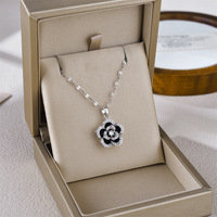 LUOYUNE Collier Pendentif Vintage Botanique en Laiton Plaqué Or 18K, Breloque Émail Zircon Fleur de Rose, Bijou pour Cadeau, Vente en Gros ODM