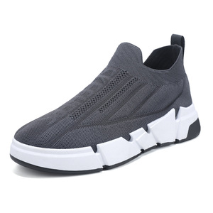Chaussures de sport décontractées pour hommes, noires et blanches, à bas prix, respirantes, pour toutes les saisons, chaussures de skate - Product Image 1